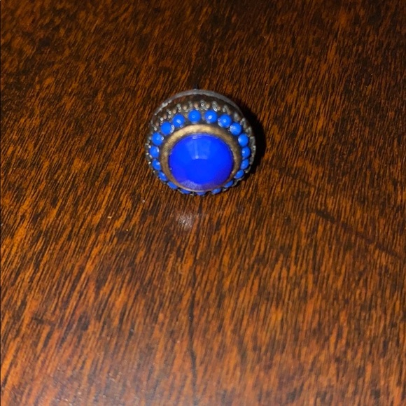 Green and blue stud earrings - Picture 3 of 4